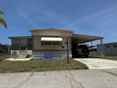 Beach Home For Sale in Ruskin, Florida
