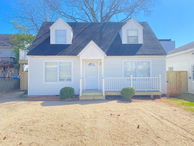 Vacation Rental Beach Cabin / Bungalow in Virginia Beach, VA