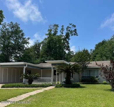 Beach Home For Sale in Long Beach, Mississippi