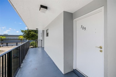 Beach Condo For Sale in Miami, Florida