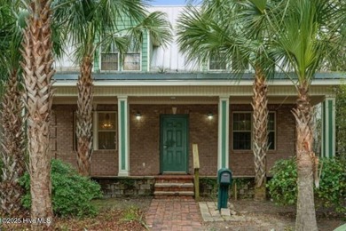 Beach Home For Sale in Wilmington, North Carolina