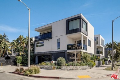 Beach Home For Sale in Venice, California