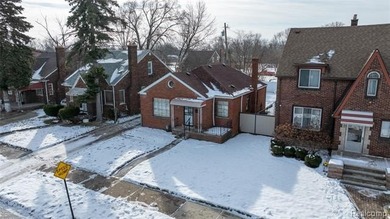 Beach Home For Sale in Detroit, Michigan