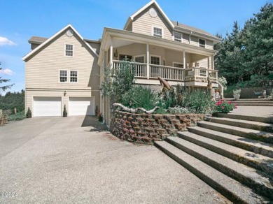 Beach Home For Sale in Gold Beach, Oregon