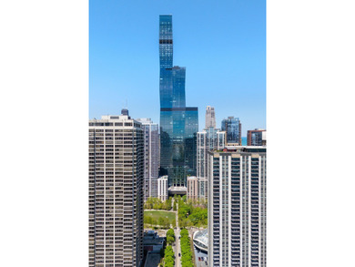 Beach Condo For Sale in Chicago, Illinois