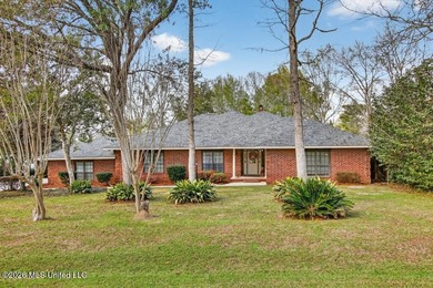 Beach Home Sale Pending in Diamondhead, Mississippi