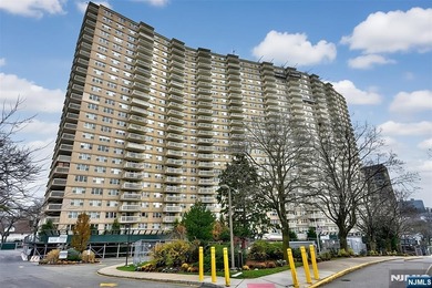 Beach Other For Sale in Fort Lee, New Jersey