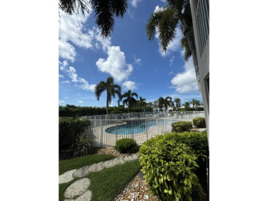 Beach Condo For Sale in Marco Island, Florida