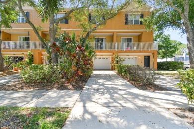 Beach Townhome/Townhouse Sale Pending in Tampa, Florida