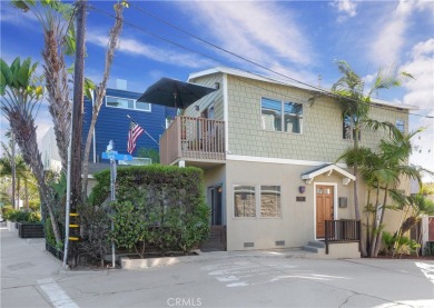 Beach Home For Sale in Manhattan Beach, California