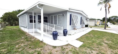 Beach Home For Sale in Sarasota, Florida