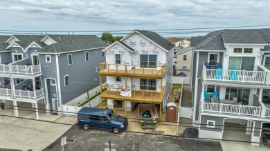 Beach Home For Sale in North Wildwood, New Jersey