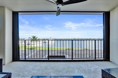 Beach Condo For Sale in North Palm Beach, Florida