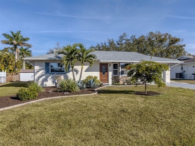 Beach Home For Sale in Venice, Florida