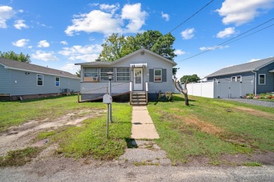 Beach Home For Sale in Villas, New Jersey