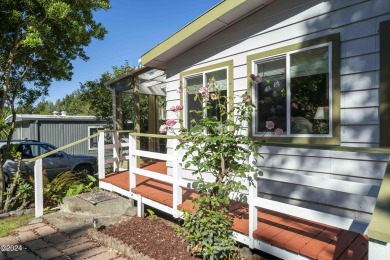 Beach Home For Sale in Waldport, Oregon