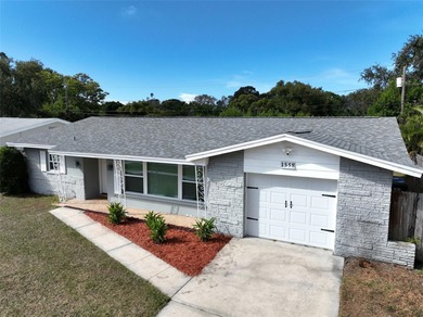 Beach Home Sale Pending in Clearwater, Florida