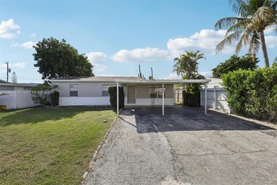 Beach Home Sale Pending in Lake Worth, Florida
