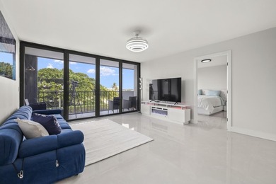 Beach Condo For Sale in West Palm Beach, Florida