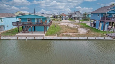 Canal front lot in Holiday Beach with concrete bulkhead and dock - Beach Lot for sale in Rockport, Texas on Beachhouse.com