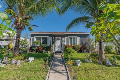 Beach Home For Sale in West Palm Beach, Florida