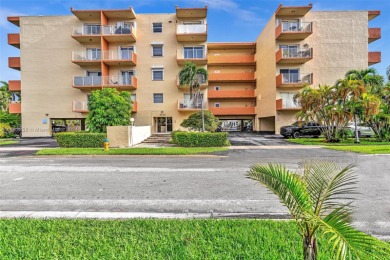 Beach Condo For Sale in North Miami Beach, Florida