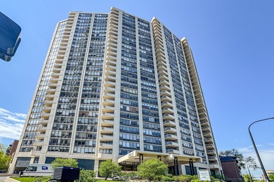 Beach Condo For Sale in Chicago, Illinois