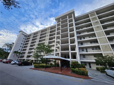 Beach Condo For Sale in Pompano Beach, Florida