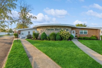 Beach Home For Sale in Oceanside, New York