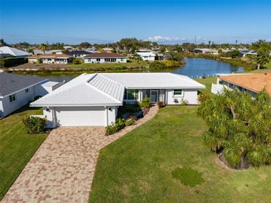 Beach Home For Sale in Venice, Florida