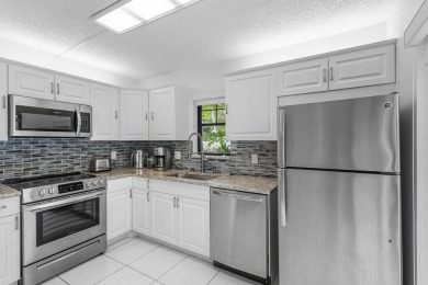 Beach Townhome/Townhouse For Sale in Delray Beach, Florida