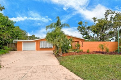 Beach Home Sale Pending in Venice, Florida