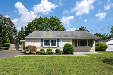 Beach Home Sale Pending in Fairfield, Connecticut