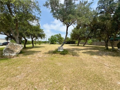 Beach Lot For Sale in Rockport, Texas