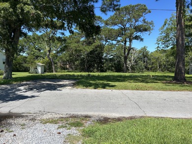 Beach Lot For Sale in Beaufort, North Carolina