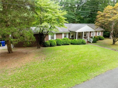 Beach Home For Sale in Suffolk, Virginia