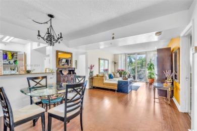 Beach Condo For Sale in Dania, Florida