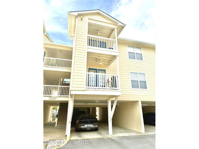 Beach Condo For Sale in Ocean Springs, Mississippi