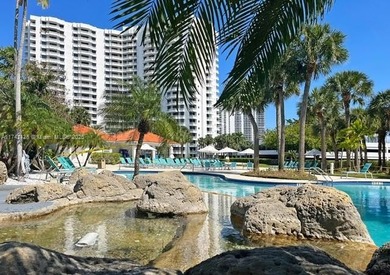 Beach Condo For Sale in Aventura, Florida