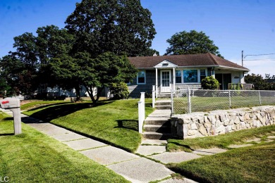 Beach Home For Sale in North Cape May, New Jersey