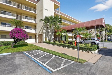 Beach Condo For Sale in Lake Worth, Florida
