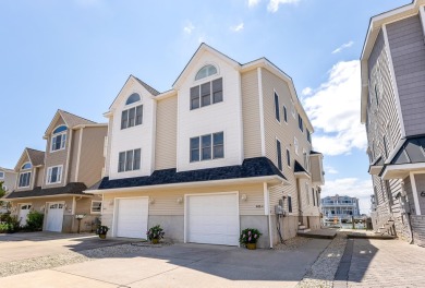 Beach Townhome/Townhouse For Sale in Avalon, New Jersey