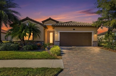 Beach Home Sale Pending in Venice, Florida