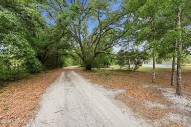 Beach Home Active Under Contract in Middleburg, Florida