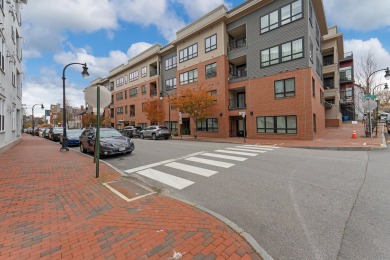 Beach Condo For Sale in Portland, Maine