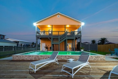 Beach Home For Sale in Rockport, Texas