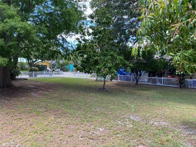 Beach Lot For Sale in Gulfport, Florida