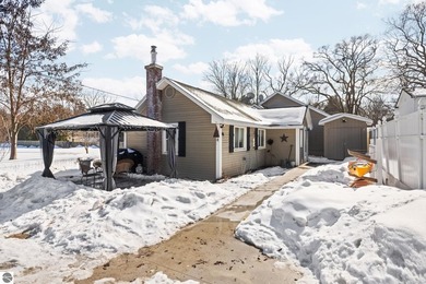 Beach Condo For Sale in Traverse City, Michigan