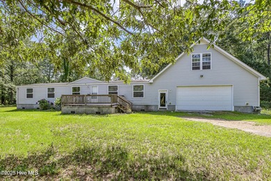 Beach Home For Sale in Beaufort, North Carolina