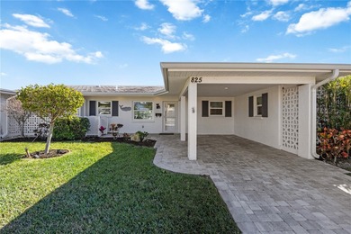Beach Home For Sale in Venice, Florida